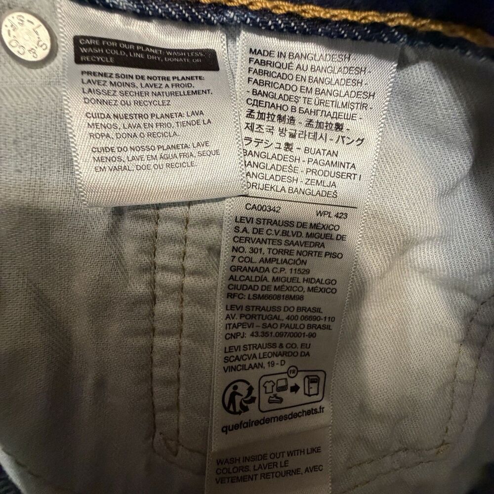 Levi's 555 Men's Relaxed Straight Leg Jeans Size 31 x 32 Medium Wash Blue NWT - Picture 7 of 9
